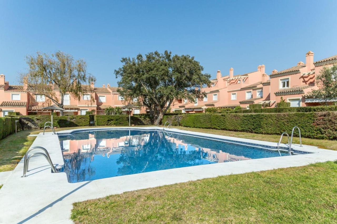 Estupendo Adosado Urbanizacion Hoyo 12 Novo Sancti Petri Hébergement de vacances Chiclana de la Frontera