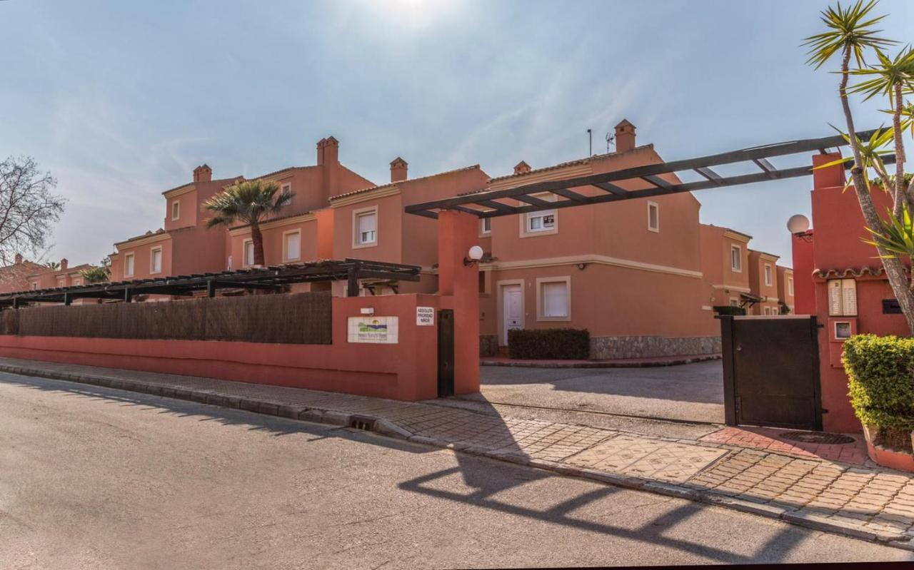 Estupendo Adosado Urbanizacion Hoyo 12 Novo Sancti Petri Holiday home *
